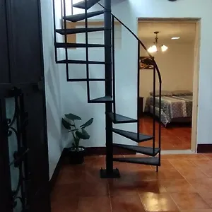 https://casa-wichita-guatemala.guatemalaantiguahotels.com